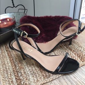 Ankle strap black heels with gold buckle by REPORT